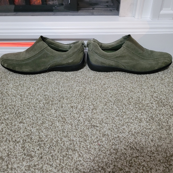 Lands End Walking Shoe Olive Suede Slip-On Casual Comfort Loafer Women\'s Size 10 main image 9